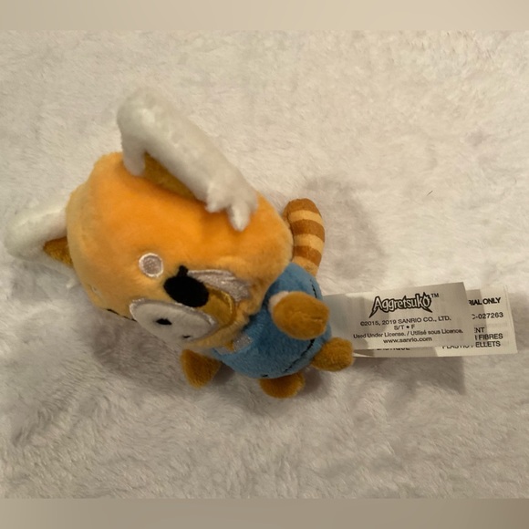 Aggretsuko Retsuko Office Outfit GUND Sanrio Blind Box Series #1 Miniature Plush - Picture 3 of 10